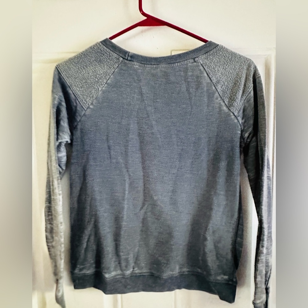 Chaser Wildfox Sweater Lightweight sweatshirt XS NWOT - Picture 4 of 4